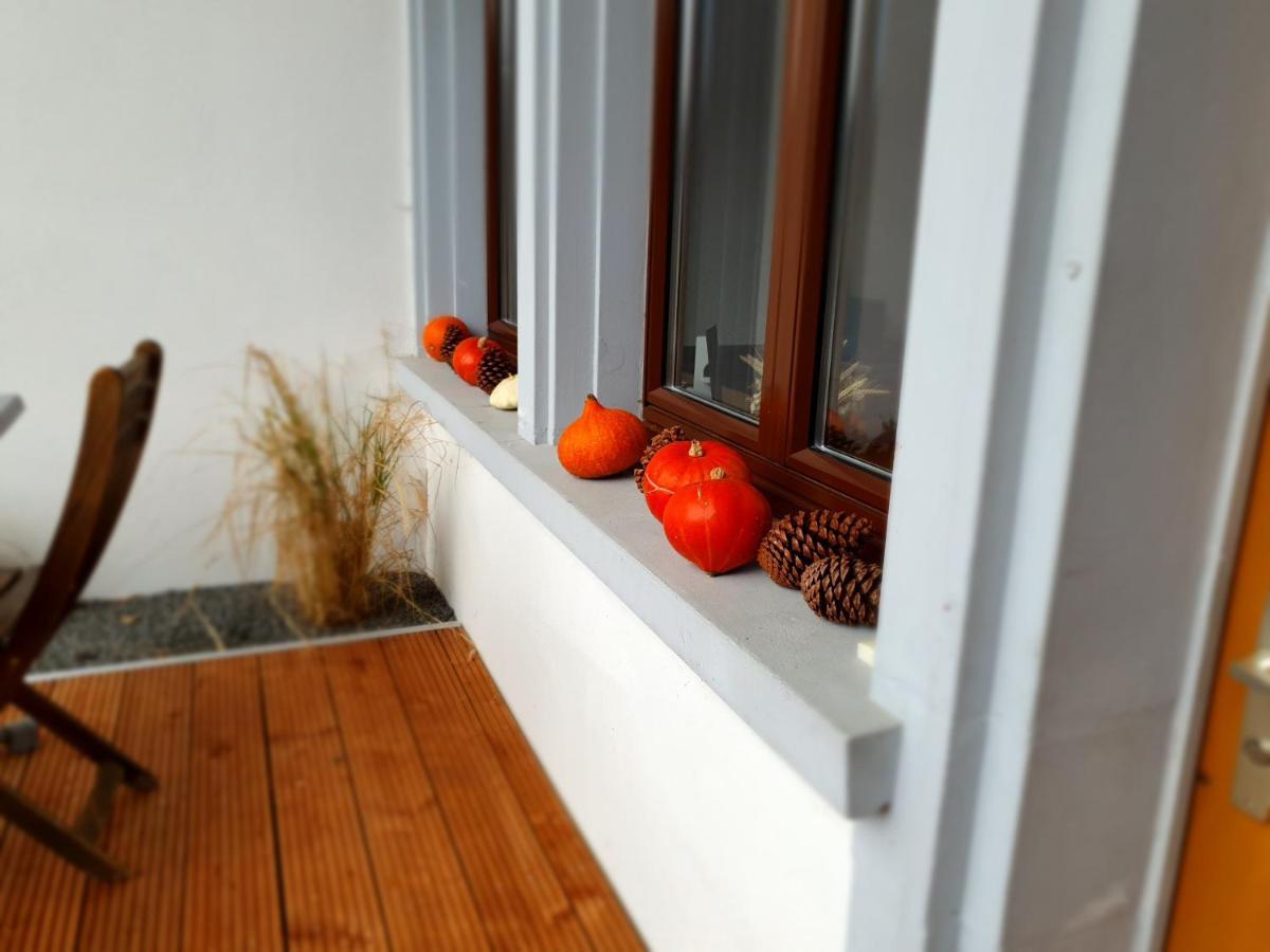 O Valanvron - Appartement Dans Une Ancienne Ferme Neuchateloise La Chaux De Fonds Exterior foto